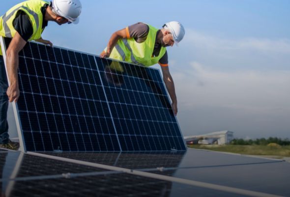 Erneuerbare Energien & Anlageninstallation